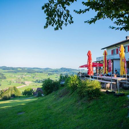 Restaurant Und Kaeserei Berghof Ganterschwil Exterior foto
